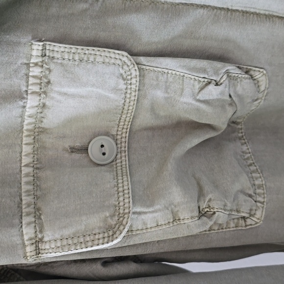 AE Lt. Olive jacket - Picture 3 of 8